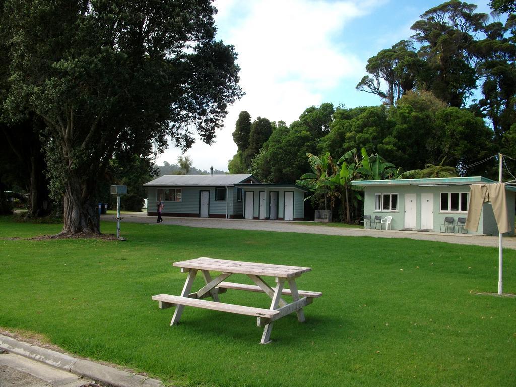 Karamea Holiday Park Esterno foto
